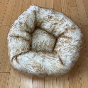 Round Faux Fur Pet Bed
